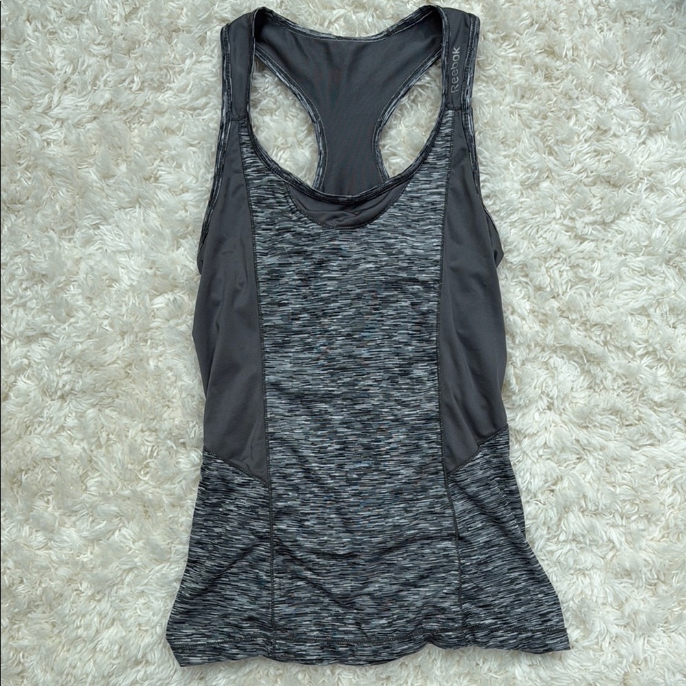 Reebok Gray Sleeveless Fitted Tank Top